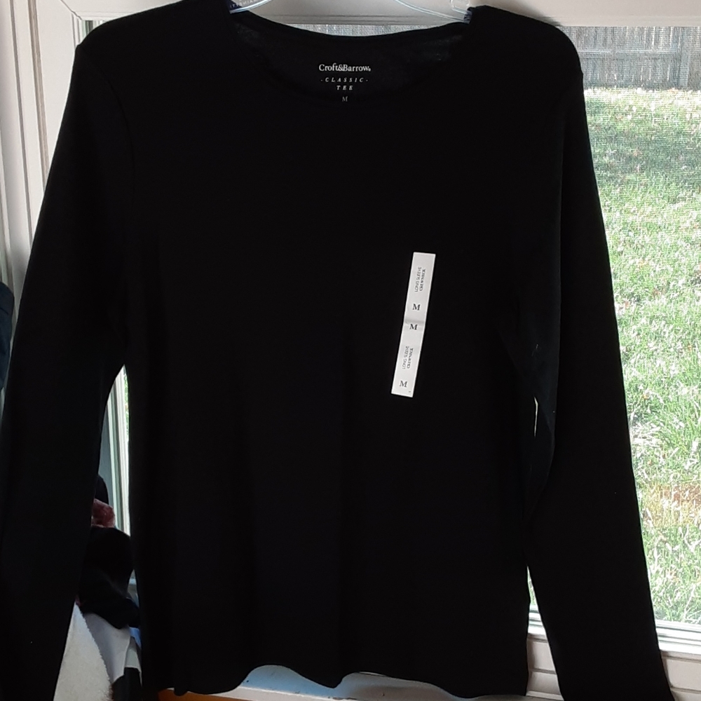 Long sleeve crew neck tee